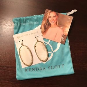 Kendra Scott Danielle Earrings in White Pearl